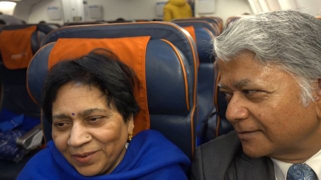 Aruna & Hari Sharma Boarded Aeroflot Flight SU1702 at SVO Moscow to Vladivostok VVO Jan 28, 2019 смотреть онлайн