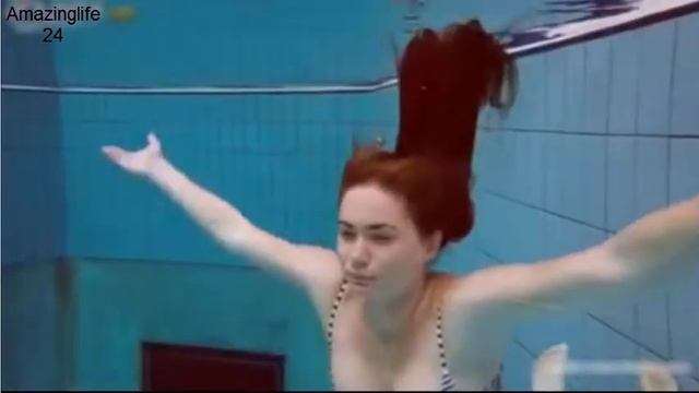Teen Girl Underwater Swimming || Teenage Girl Drowning underwater смотреть онлайн