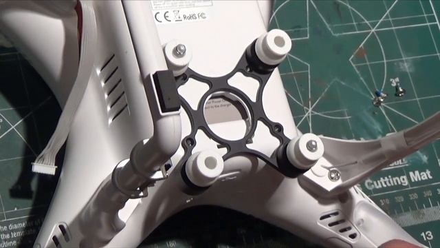 DJI Phantom 2 (New Version)H3-3D Gimbal /How To Install(English) смотреть онлайн