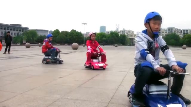MotoTec 24v Mini Racer V2 смотреть онлайн