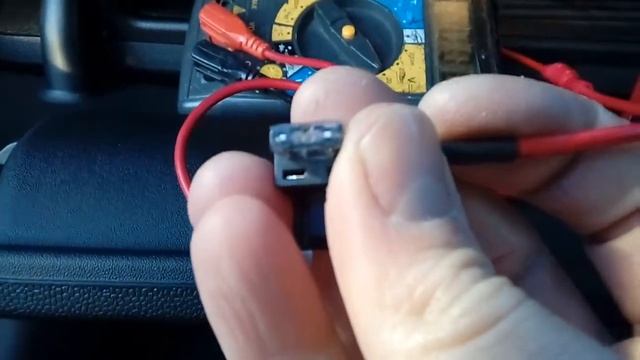 Mini Countyman (F60) 2016 onwards how to fit a dash cam to fuse box. смотреть онлайн