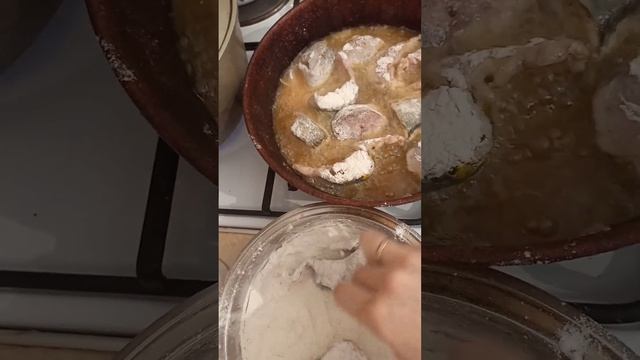 Жареная рыба с картошкой😍  қуырылған балық картоппен