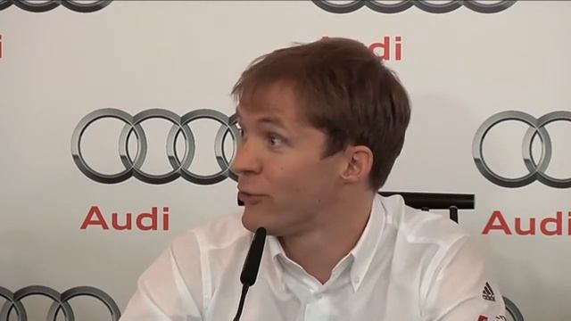Audi stellt DTM Auto in Moskau vor смотреть онлайн