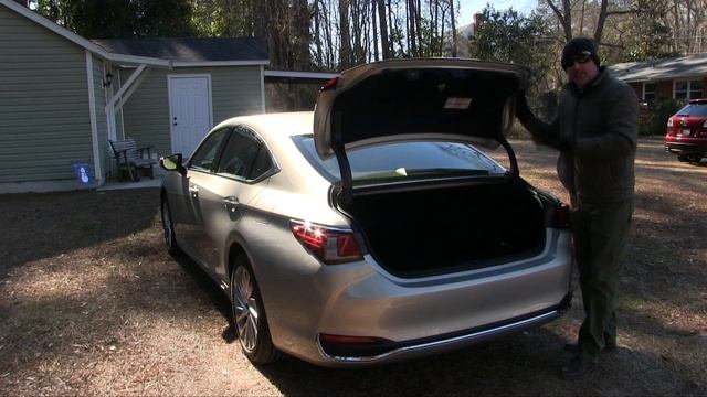 2019 Lexus ES300 Hyrbrid (SE 8, EP 12) смотреть онлайн