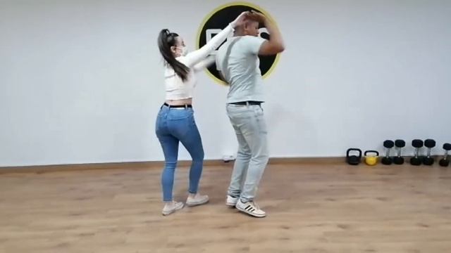 Figura salsa inicio- cocacola + boom de la chica + cocacola sin mano #salchatea смотреть онлайн