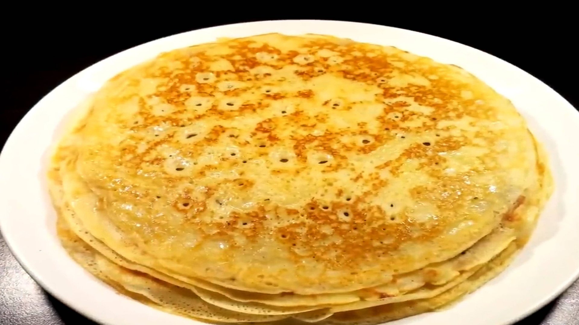 Рецепту уже 7 лет :) самый удачный рецепт - блины (блинчики) на кефире! смотреть онлайн