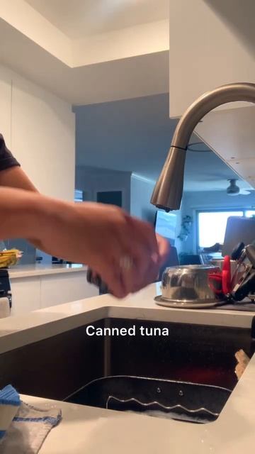Leftover series: tuna pasta salad (#shorts #asmr) смотреть онлайн