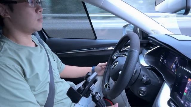 SKODA OCTAVIA MK4 「沉浸式」駕駛、聽車、看車體驗 смотреть онлайн