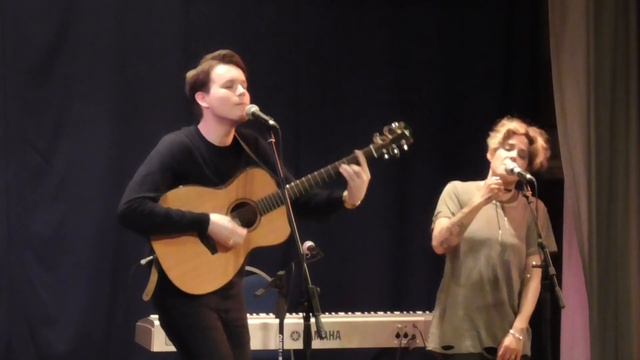 Luke Jackson & Amy Wadge - Lucy and Her Camera смотреть онлайн