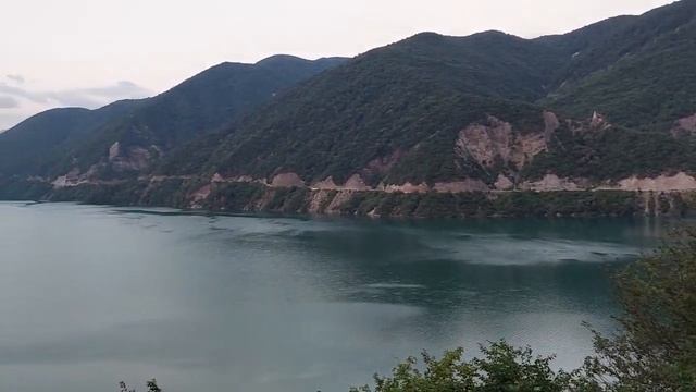 Водохранилище в горах по грузински))) смотреть онлайн