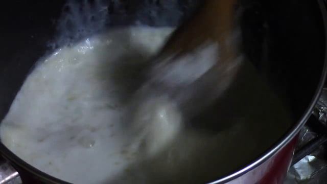 POLLO EN SALSA BLANCA смотреть онлайн