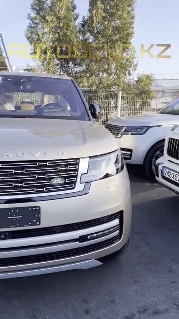 G63 AMG and Land Rover Autobiography смотреть онлайн
