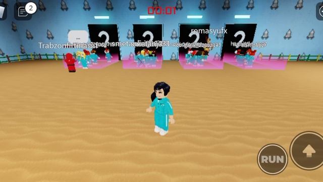 пытаюсь выиграть в игру в кальмара в роблокс смотреть онлайн