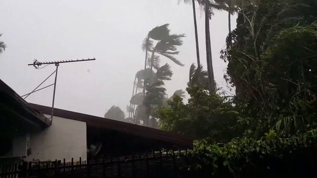 Cyclone marcus Darwin смотреть онлайн