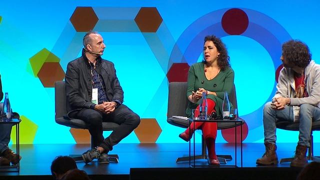 The Right to the Smart City смотреть онлайн