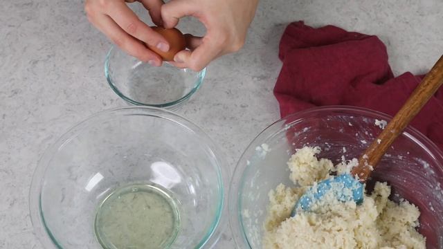 Macaroons Made Easy: Coconut Macaroons for the Holidays смотреть онлайн