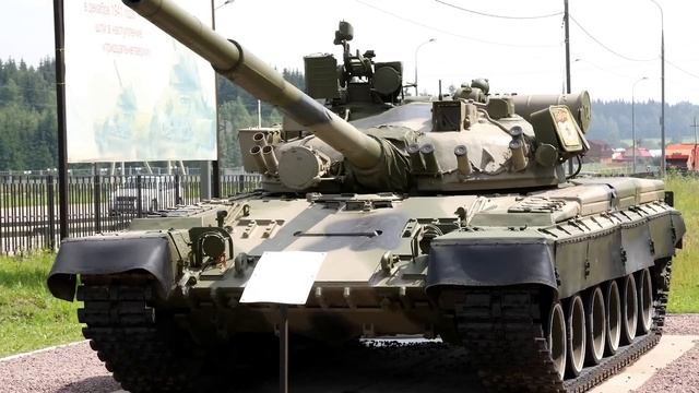 How to tell apart Ukrainian and Russian tanks T-64, T-72, T-80 and T-90 смотреть онлайн