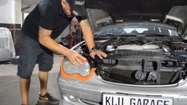 Reconditionare faruri Mercedes W203 cu kit polimer JBM смотреть онлайн