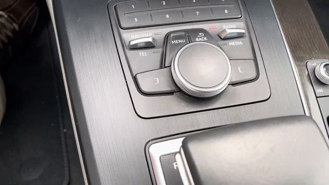 2019 Audi Q5 Premium 45 TFS quattro смотреть онлайн