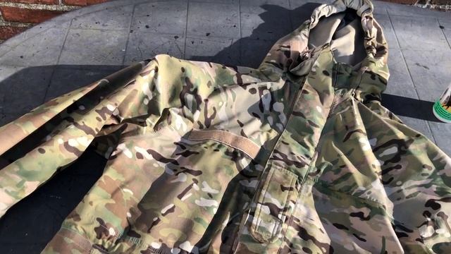 Vask af Forsvarets udleverede regntøj смотреть онлайн