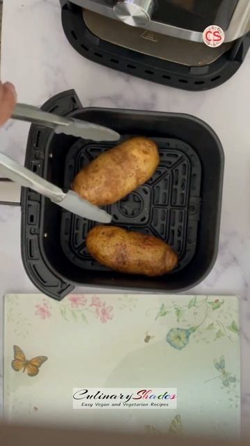 Air Fryer Whole Baked potato #shorts смотреть онлайн