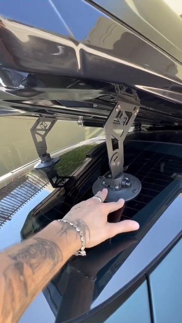 ROOFBOX Mount On My Aston Martin Vantage | Zrackets