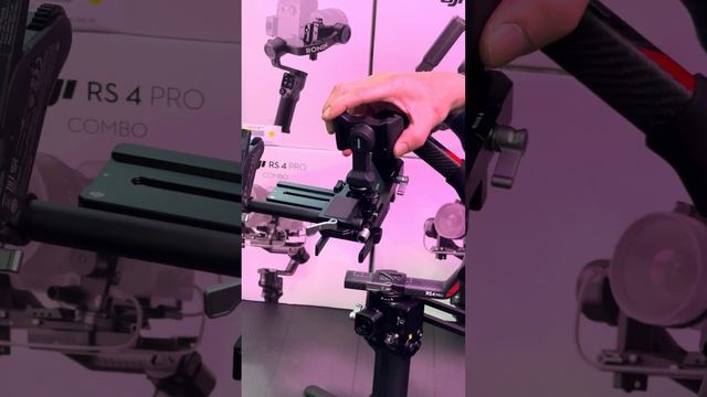 RS3 RS4 相容及差異 DJI RS4 PRO 和 DJI RS4開箱我們將會為大家帶來這兩款頂尖穩定器的開箱視頻。無論您是專業攝影師還是攝影愛好者，這將是您不容錯過的精彩內容。 смотреть онлайн