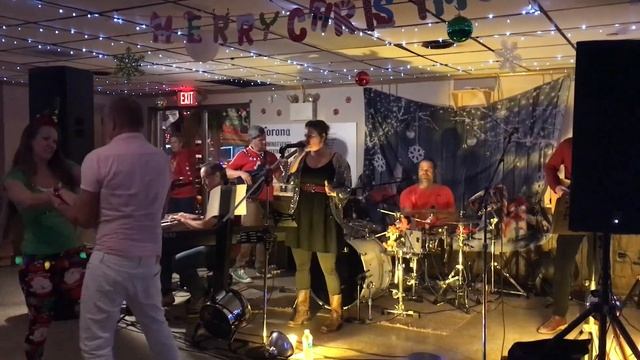 2022 Riverside Christmas Party "Barracuda" смотреть онлайн