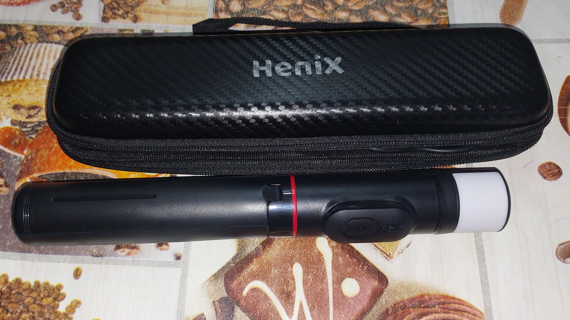 Селфи-устройство Монопод Q12S.Совместимо с ios и Android