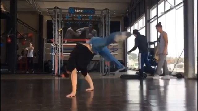 Best PowerMoves and Tricks Part 10 смотреть онлайн