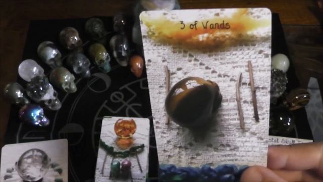 Crystal Skull Tarot Unboxing смотреть онлайн