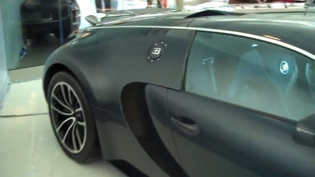 Bugatti Veyron Super Sport Walkaround смотреть онлайн