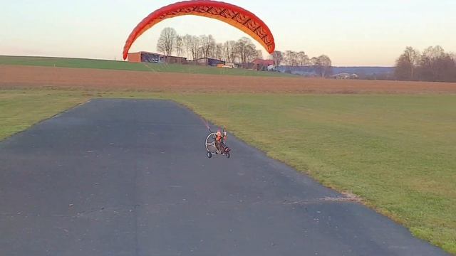 RC-Paragliding: #PunkAir #SirEdmundRACE Trike Mod N Fun