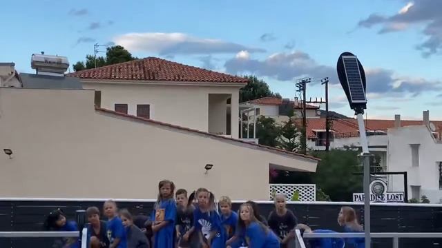 Выступление старшей группы КапоАрт Лагерь Греция, Толо, июль 2022 года