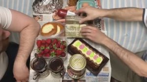 МИНУТА СМЕХА И ПРОРОЧЕСТВО :)) ТАК БУДЕТ С КАЖДЫМ ЧРЕВОУГОДНИКОМ, КАК С КРУПНЫМ ПАССАЖИРОМ В ПОЕЗДЕ!