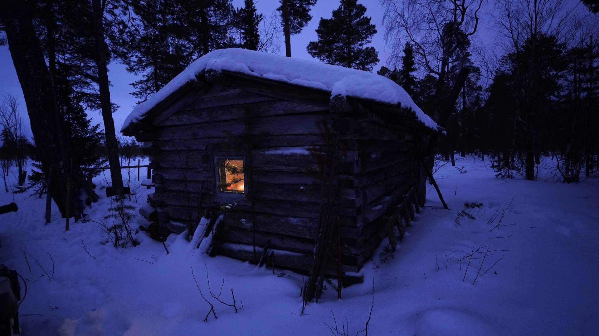 Рыбалка на таёжной речке. Яма с хариусом. Жизнь в тайге. смотреть онлайн
