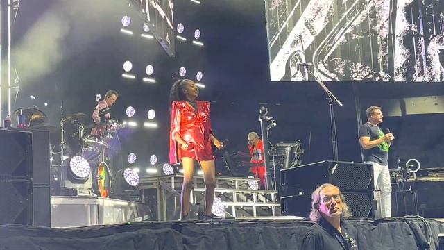 [4K] White Lines Duran Duran FRONT ROW Live Dallas Texas 6/10/23 смотреть онлайн