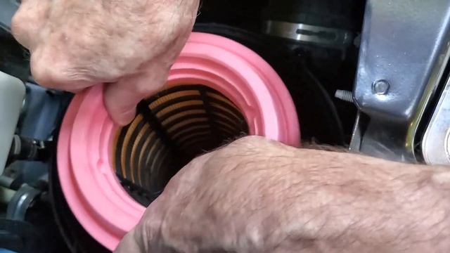 Promaster Engine Filter change смотреть онлайн