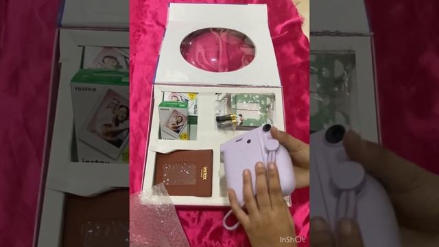 Instax mini 11 happiness box Unboxing!!!!! (Lilac purple colour) смотреть онлайн
