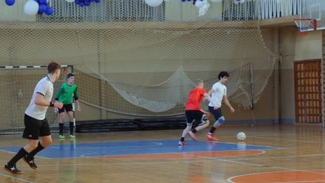 Спортивная лига КГУ. Футзал 2025 смотреть онлайн