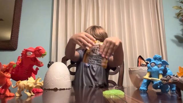 Smashers! Dino Island Mini Egg