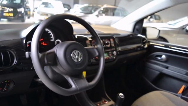 Volkswagen up! 1.0 60PK 5D Move up Executive Pakket | Navigatie | Airco смотреть онлайн
