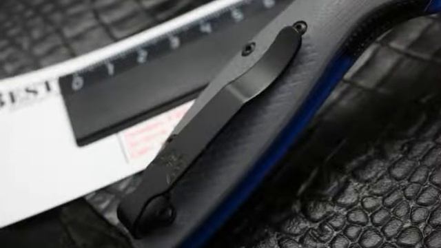 Складной нож Benchmade Mini Griptilian 555-1