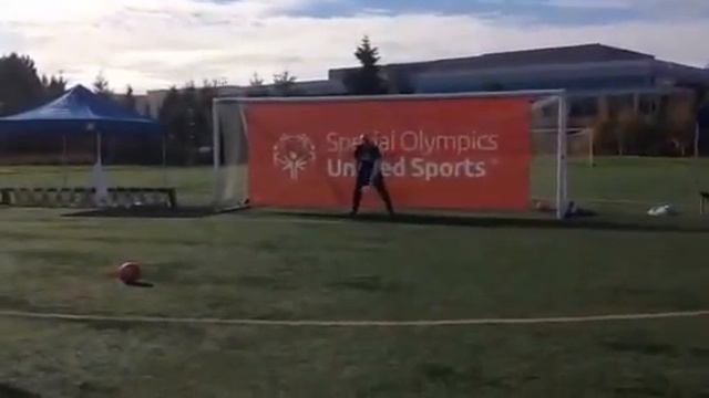 Michael Smart Penalty Kick vs Kasey Keller смотреть онлайн