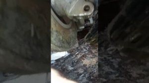 Стук при трогании и торможении,