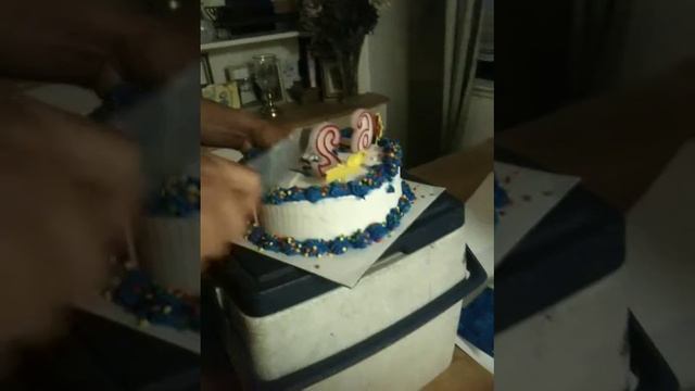 Kea Cutting Mom's Birthday Cake.MOV