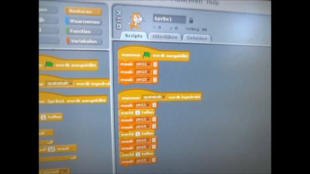 Bendoo box bestuurt autootje смотреть онлайн