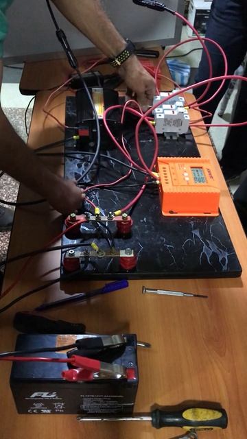 PRUEVA SISTEMA FOTOVOLTAICO BASICO #short смотреть онлайн