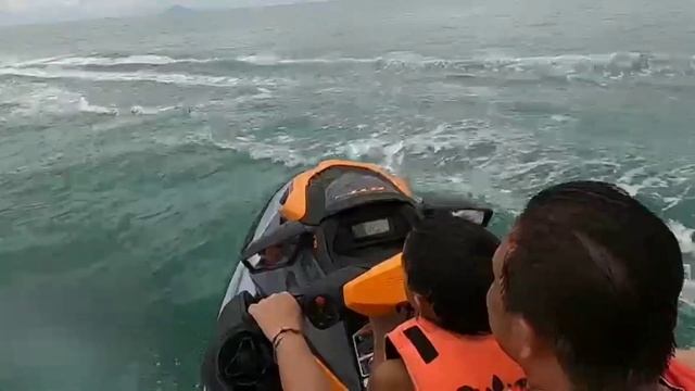 Uhuy Genk @ pantai Pandan Nov21 смотреть онлайн