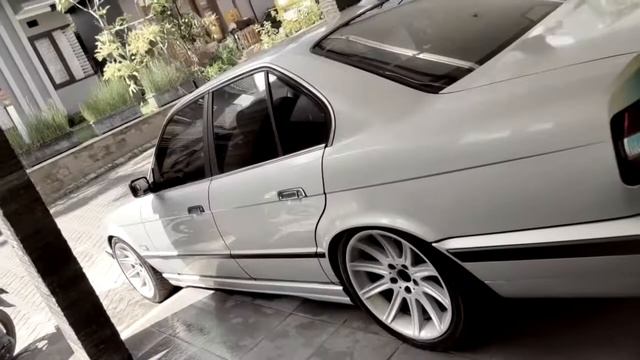Muffler Single Pipe BMW E28 520is Remus vs E34 V8 manual ACS смотреть онлайн